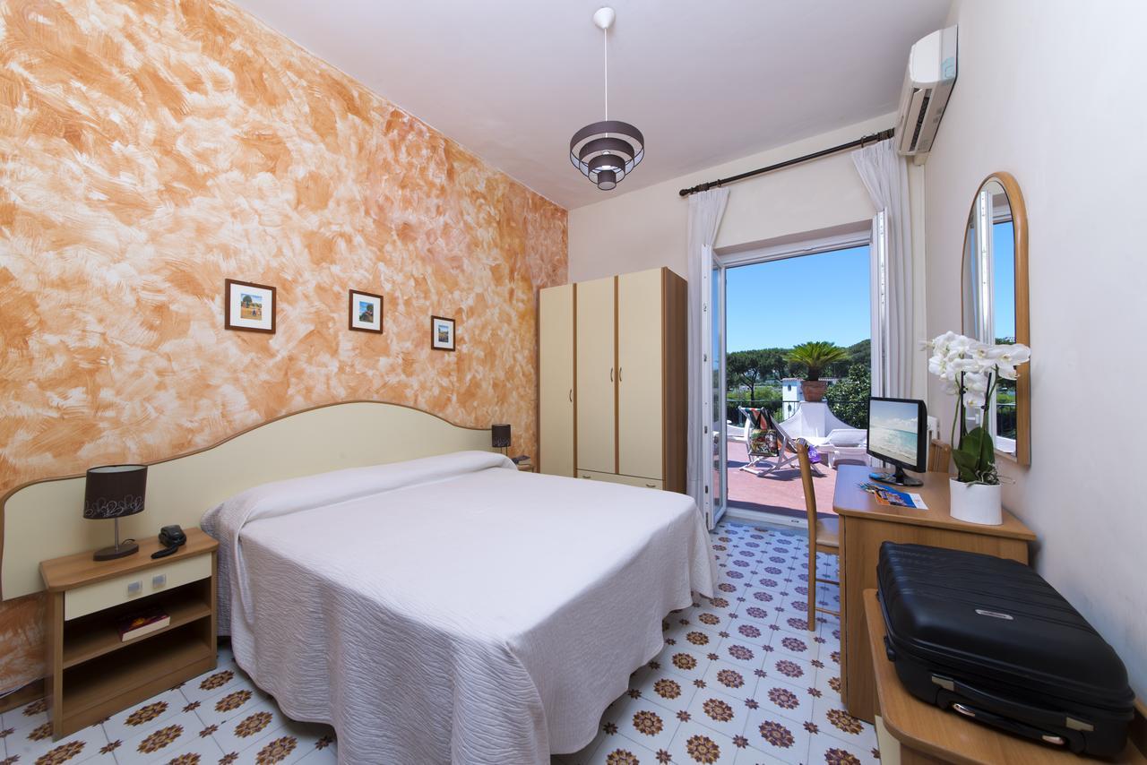 Hotel Casa Di Meglio Ischia Buitenkant foto