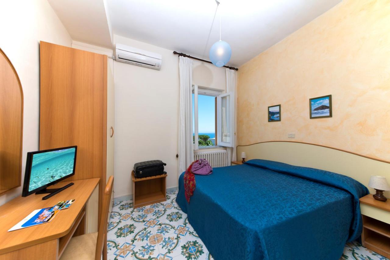 Hotel Casa Di Meglio Ischia Buitenkant foto